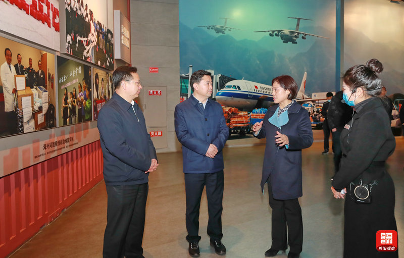 2021年3月6日 羅增斌在北川地震博物館調(diào)研（記者 賴(lài)杰 攝）.jpg