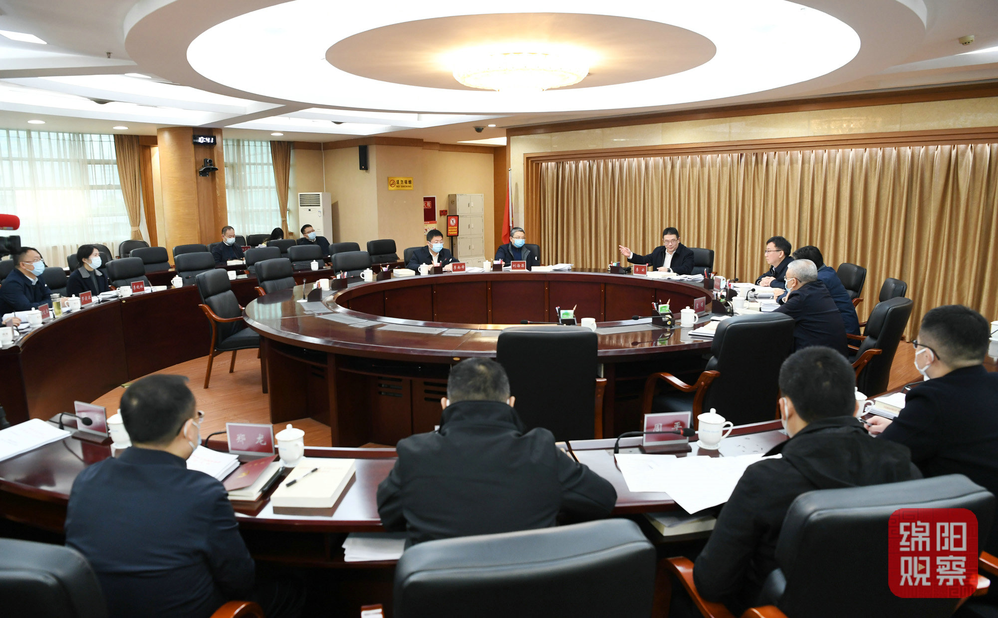 2022年12月8日，市政府黨組2022年第13次會(huì)議暨理論學(xué)習(xí)中心組2022年第5次學(xué)習(xí)會(huì)議  張莉 攝.jpg