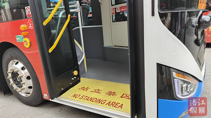 05.jpg